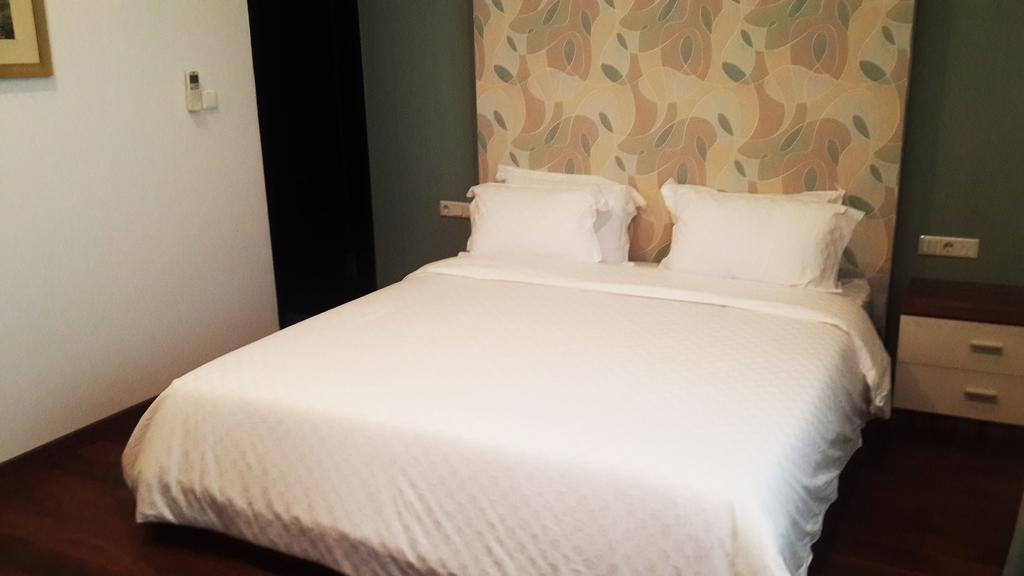 Dago Teuku Angkasa 14 Hotel Bandung Kamer foto