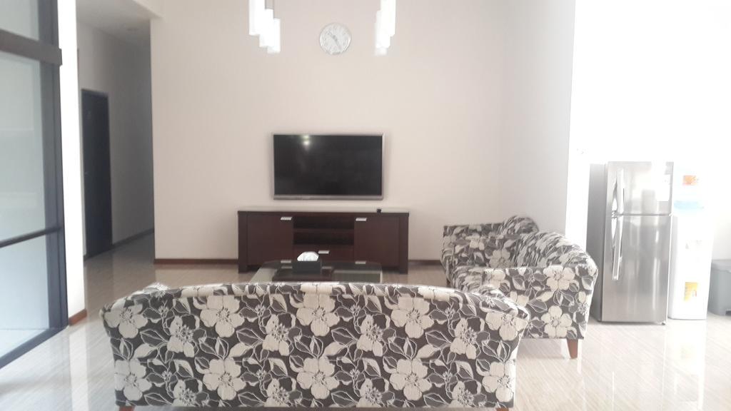 Dago Teuku Angkasa 14 Hotel Bandung Buitenkant foto