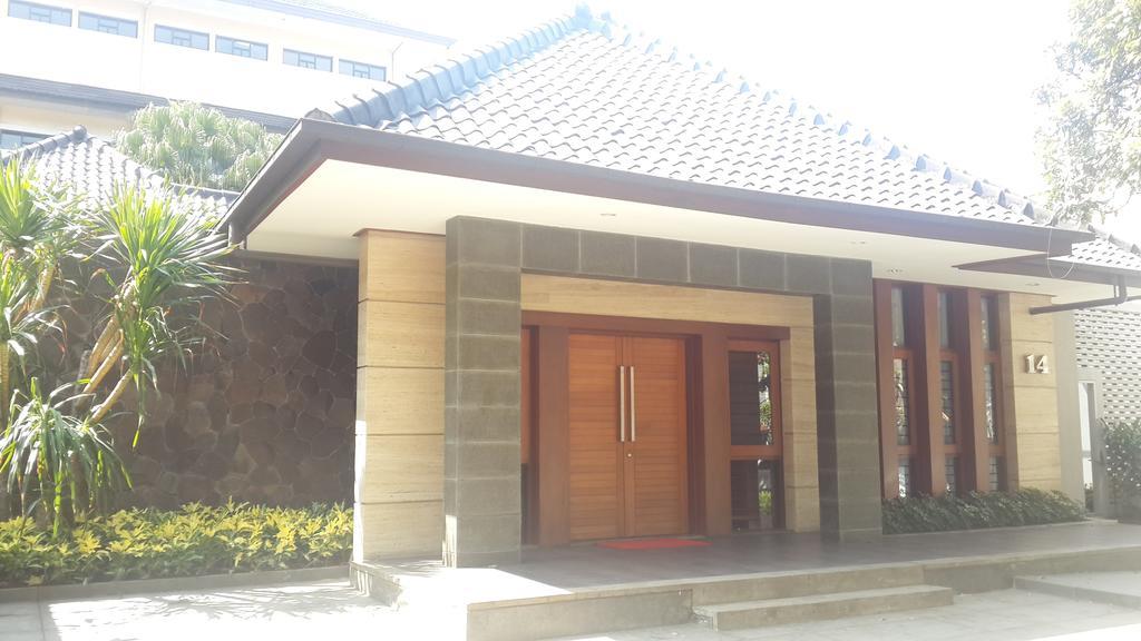 Dago Teuku Angkasa 14 Hotel Bandung Buitenkant foto